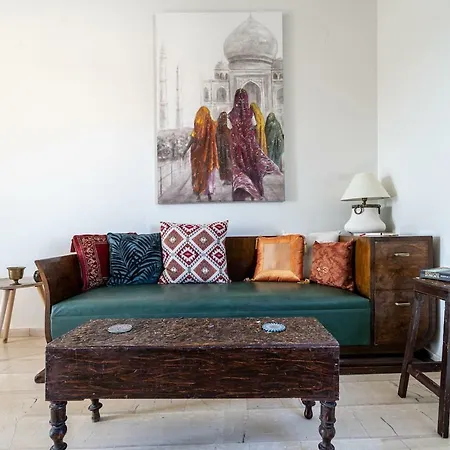 شقة Tailor's House. Vintage Apartment, With A Sea View *