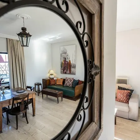 Tailor's House. Vintage Apartment, With A Sea View