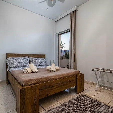Tailor's House. Vintage Apartment, With A Sea View * Chania (Crete)